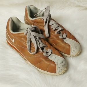 Nike Comfort Walkers SZ 9